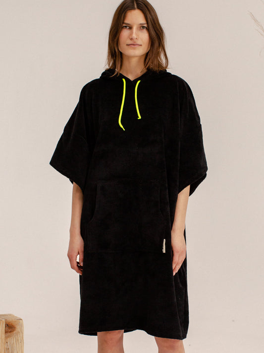 Black Sesamy Adult Poncho