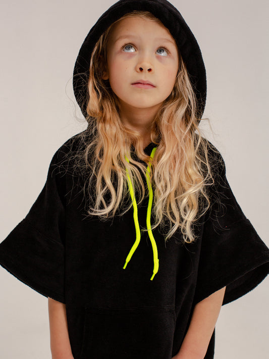 Black Sesamy Kids Poncho